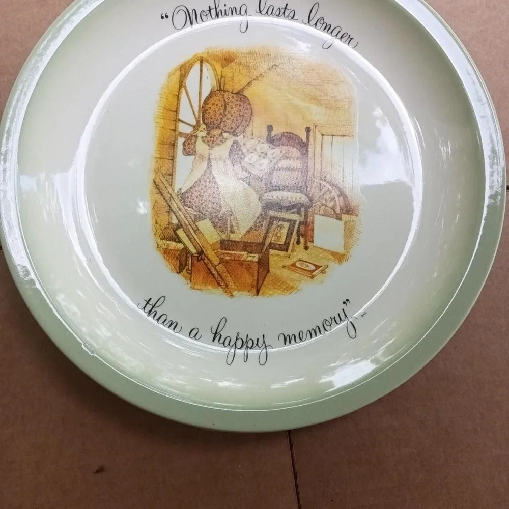 ge Holly Hobbie porcelain collector plate dated 1972. Made in the USA